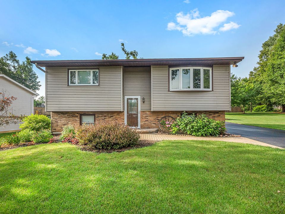 1st image of 21301 W Danny Ln