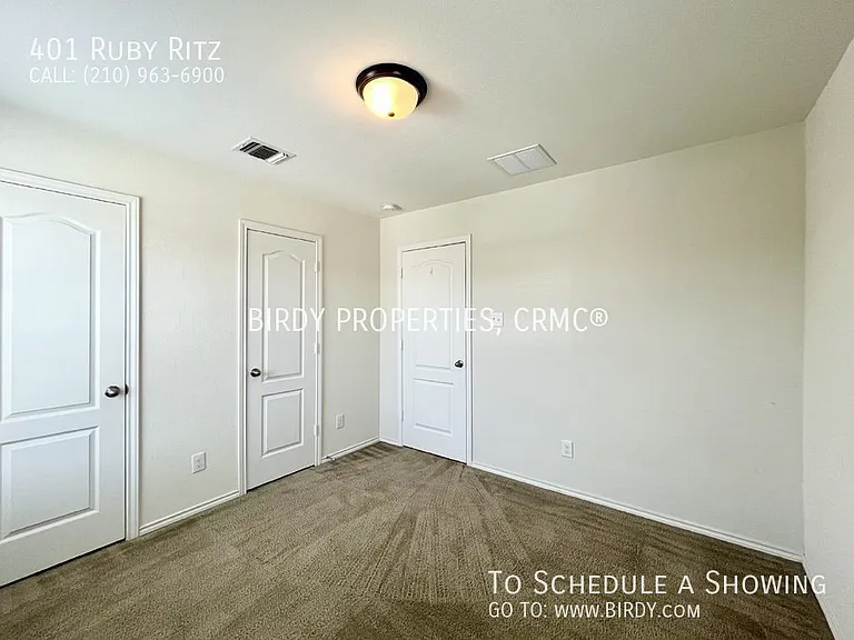401 Ruby Ritz — Photo 34