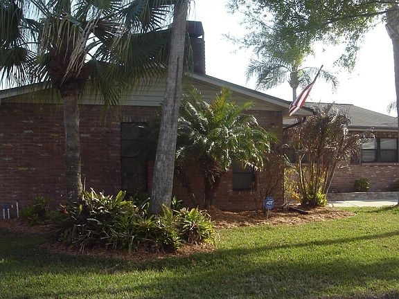 2nd image of 8424 Boxwood Dr
