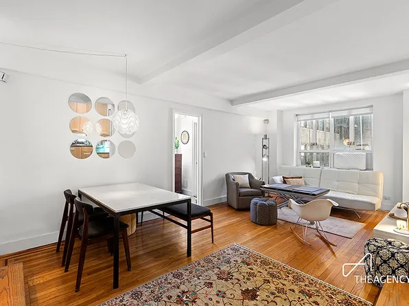 200 W 20th St APT 303, New York, NY 10011