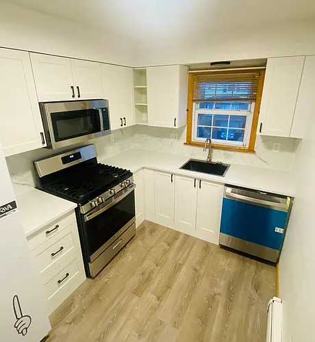 202 Sussex St #2 Photo 1