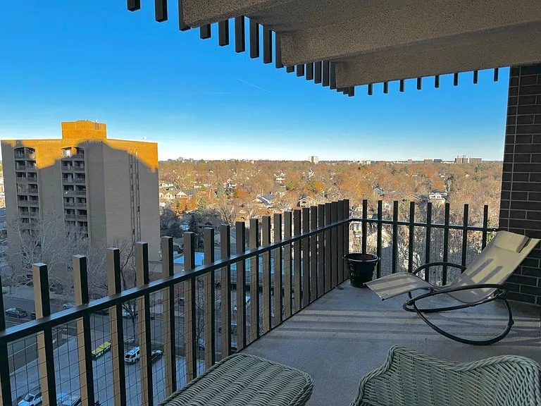 460 S Marion Pkwy #1252-B — Photo 41