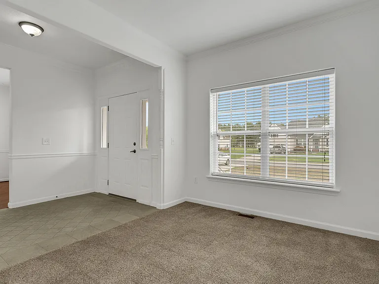 232 Moyock Landing Dr — Photo 4