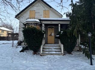 91 Roseview Ave, Cambridge, ON N1R 4B1