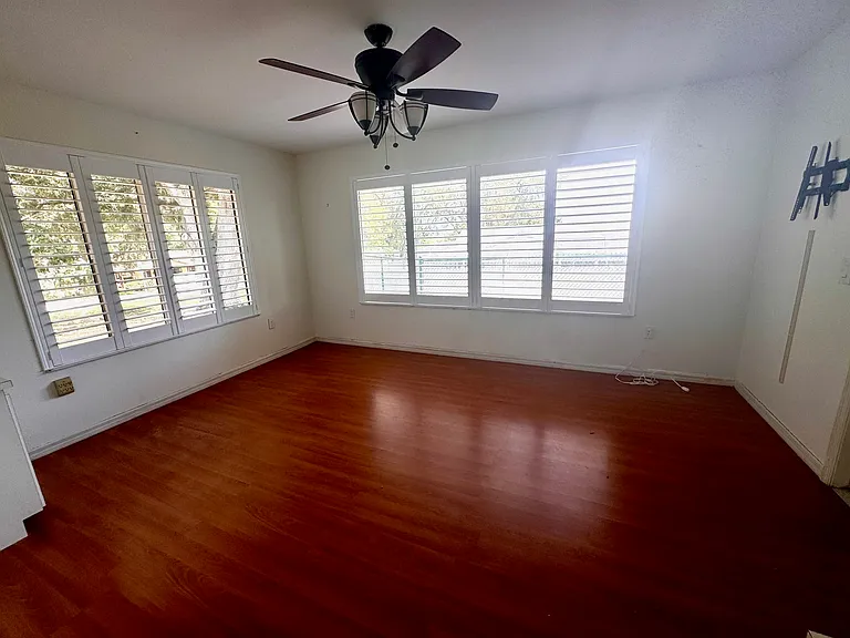 36703 Sandy Ln — Photo 14