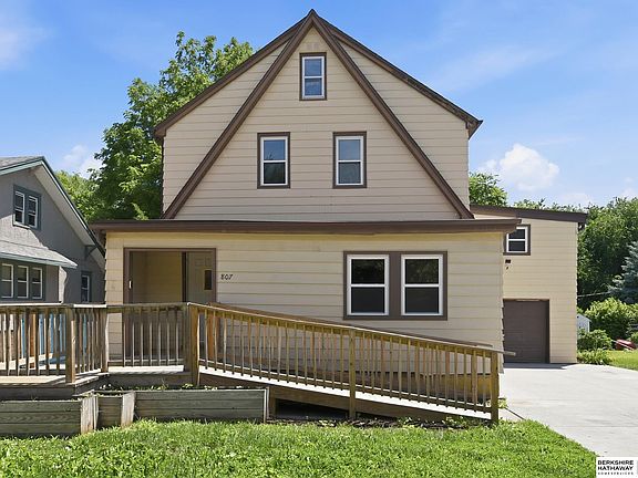 2nd image of 807 N 49th St