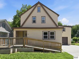 807 N 49th St, Omaha, NE 68132