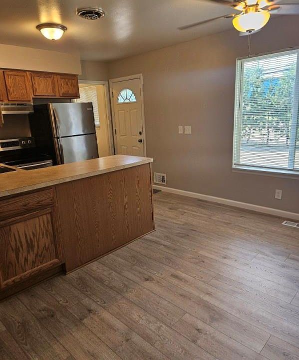 1470 Junction St, photo 6