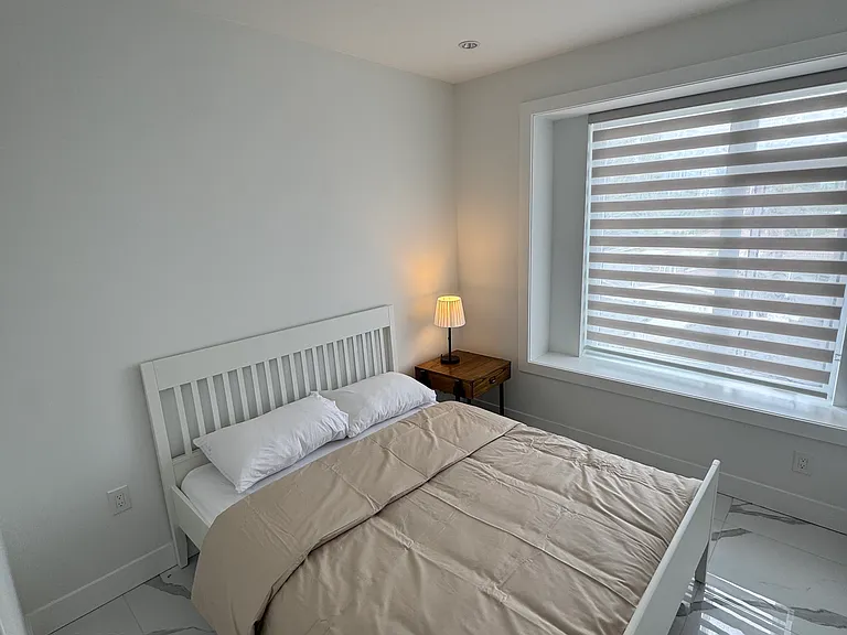 3087 Royal Oak Ave — Photo 11