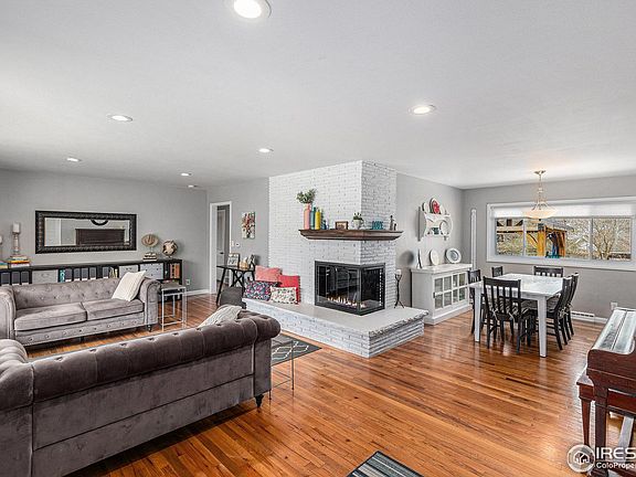 4th image of 1837 Montview Blvd