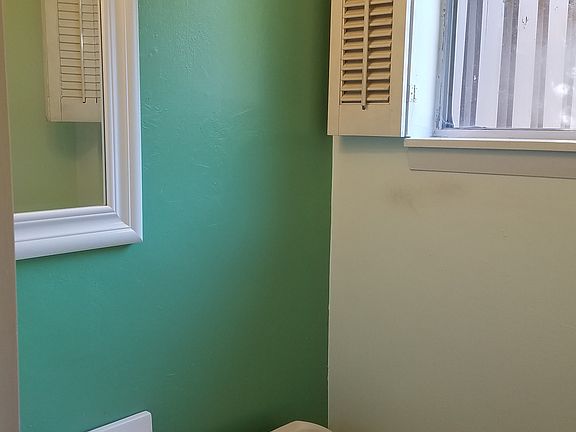 2nd image of 220 Elizabeth St APT A8