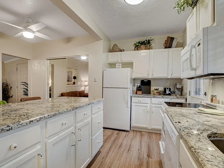 3916 Vegas Dr #1-A — Photo 24
