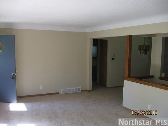 4th image of 2955 Woodbridge St