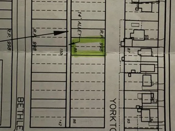 Yorktown Ave, Windsor, ON N9E 3P7