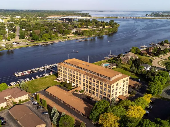 1545 Arboretum Dr APT 306, Oshkosh, WI 54901