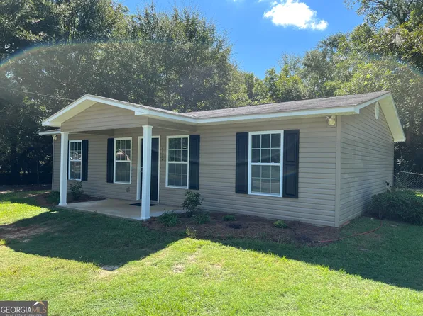 1512 Academy Ave, Dublin, GA 31021
