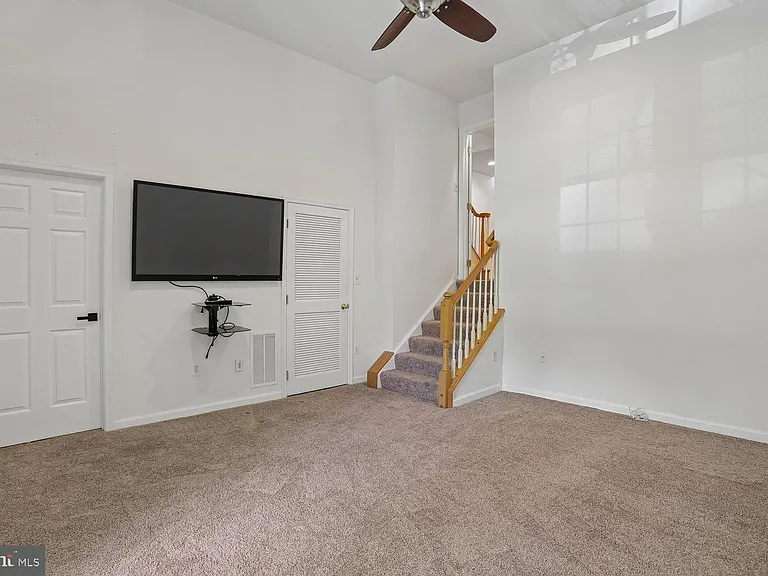 46 Waddington Ln — Photo 51