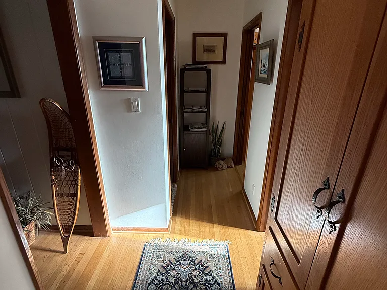 855 Pepper St — Photo 7