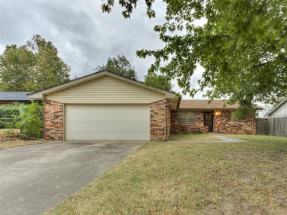 3rd image of 107 Aspen Dr