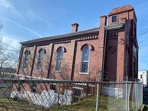 2nd image of 4311 Eastern Ave