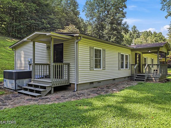 4th image of 3923 Freels Rd