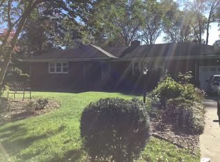 4745 Hermitage Rd, Virginia Beach, VA 23455