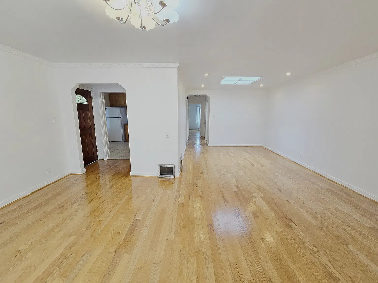 2 bed, 1.5 bath, 1000 sqft, $3,875 — Photo 3