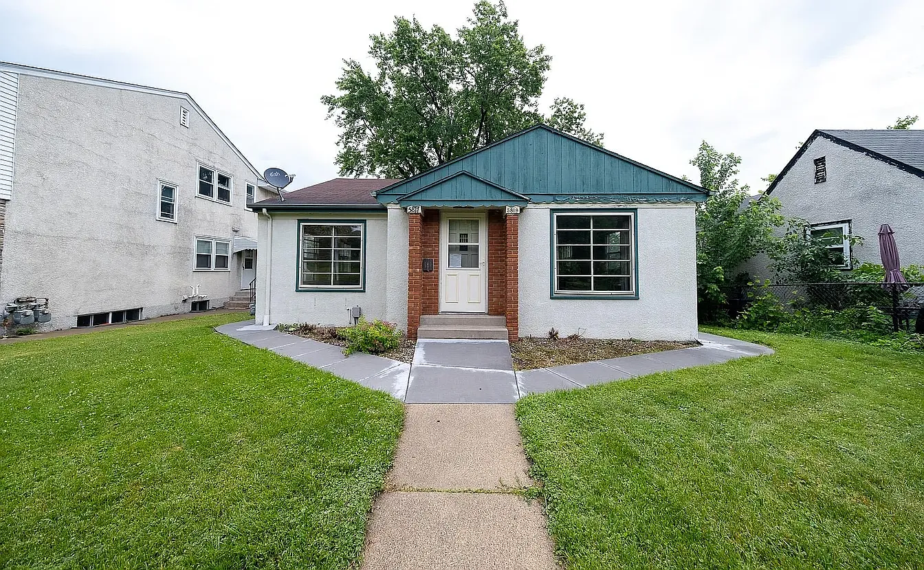 2 bed, 900 sqft, $1,645 — Photo 3