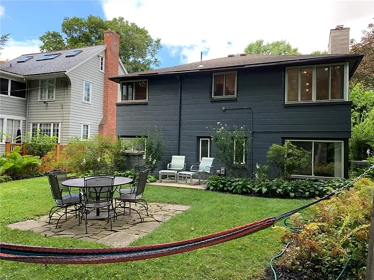 24 Menlo Pl #UPPER — Photo 18