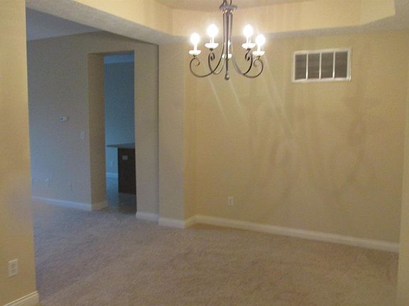3rd image of 7991 Pinnacle Point Dr APT 102