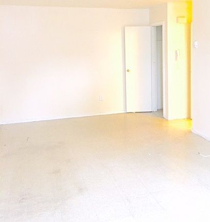4th image of 21303 41st Ave APT Lld