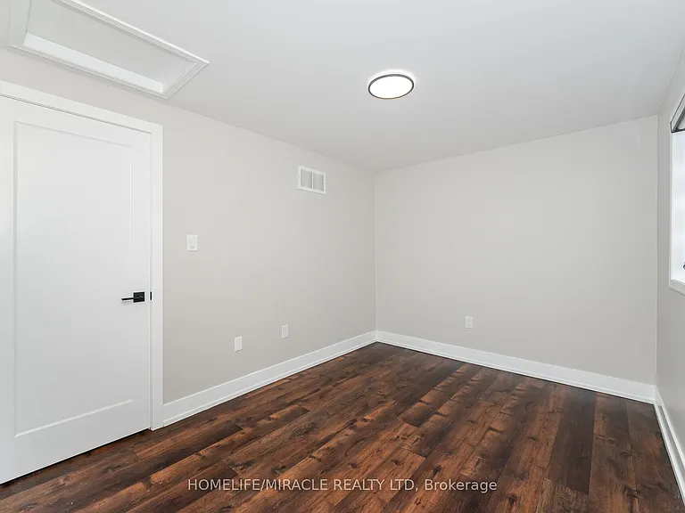 340 Dunsmore Ln — Photo 22