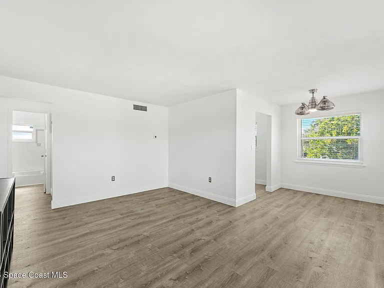 411 Madison Ave #N202 — Photo 5