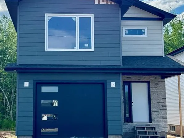 125 Rosenburg St, Moncton, NB E1G 6E9