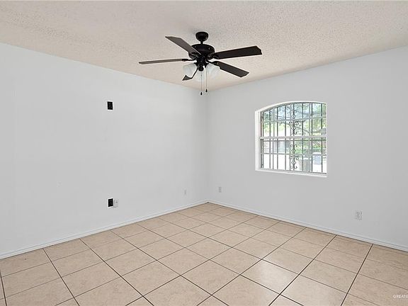 3rd image of 1020 Denver