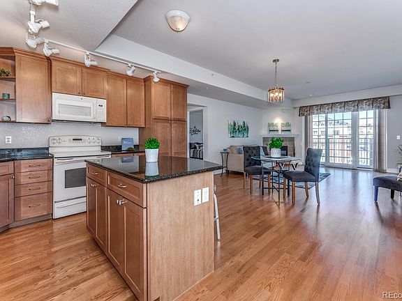 3rd image of 640 11th St Unit 307