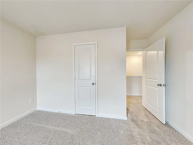 127 Avondale Blvd — Photo 12