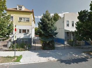 624 Kaumana Dr, Hilo, HI 96720