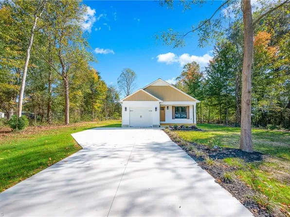 104 Roseman Ln, Statesville, NC 28625