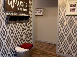 211 E Circle Dr, Broken Bow, OK 74728