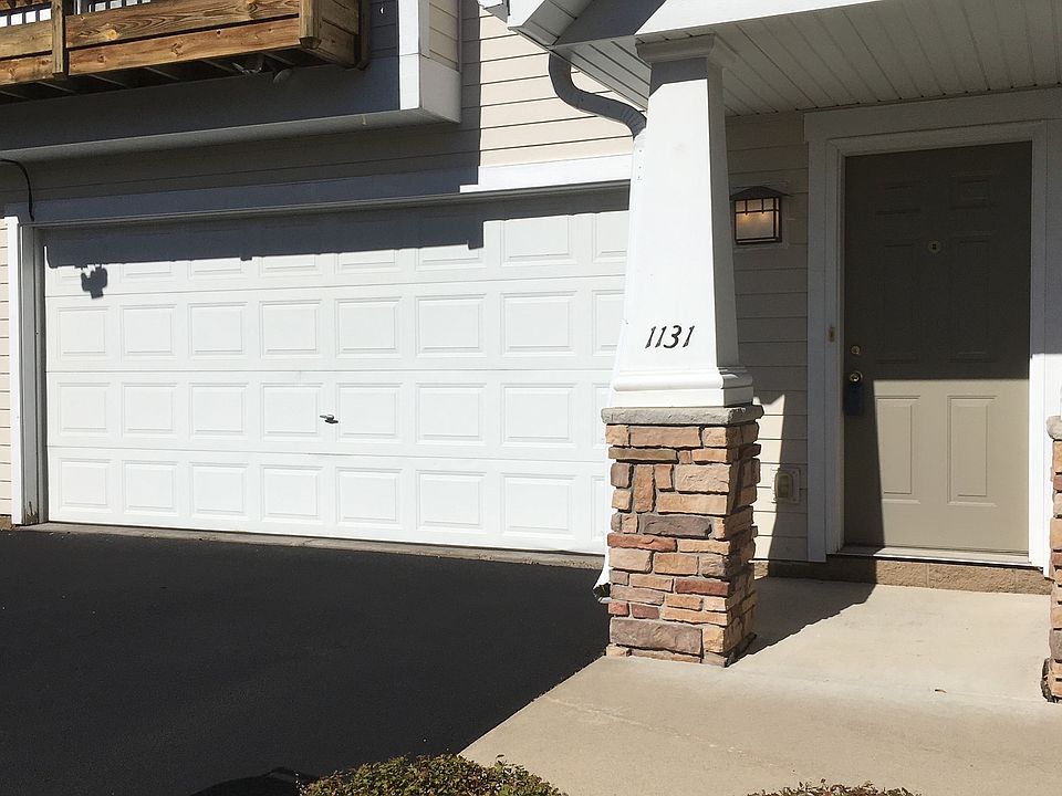 2C Garage, 2BR, 2BA!