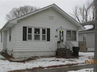148 Summit Ave, Waterloo, IA 50701