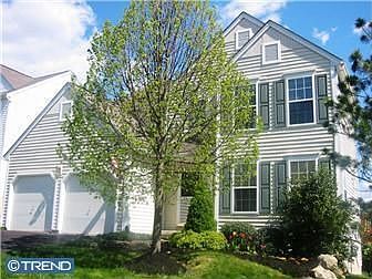 1st image of 427 Carpenters Cove Ln
