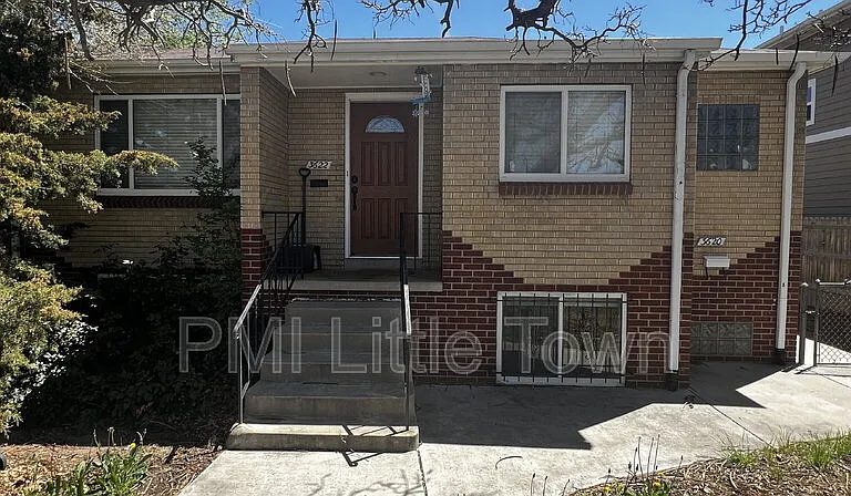 3620 Hudson St — Photo 3