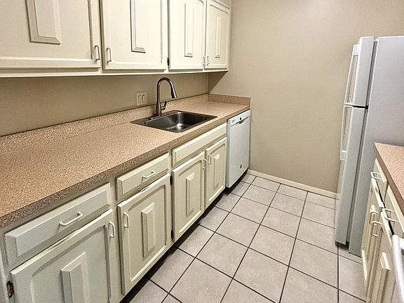 2nd image of 4201 S 27th St #B18