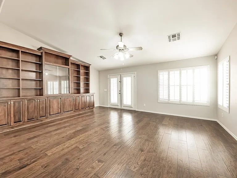 10014 W Irma Ln — Photo 7