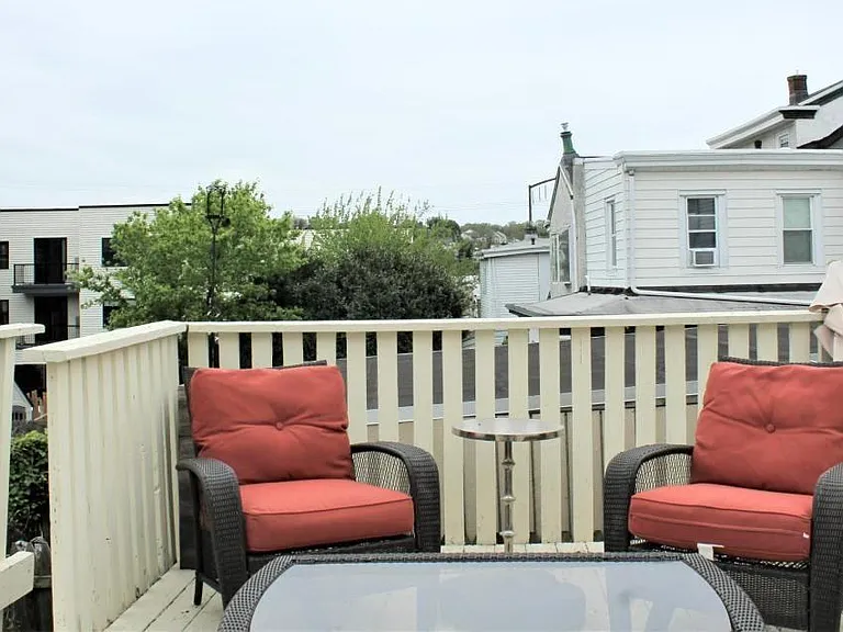 deck facing Manayunk