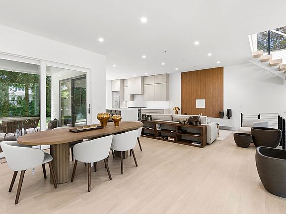 3rd image of 16 Gould St