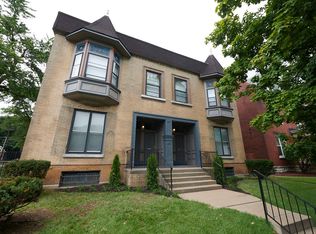 3904-3906 Russell Blvd, Saint Louis, MO 63110