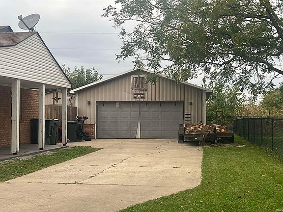 5th image of 5310 Liz Ln